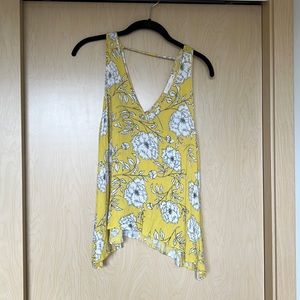 Lush V-Neck Flowy Floral Yellow Blouse Camisole XS